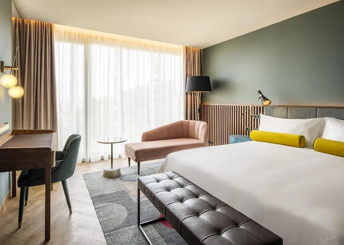 Renaissance Lapa Hotel