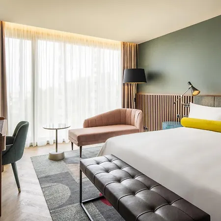 Renaissance Lapa Otel