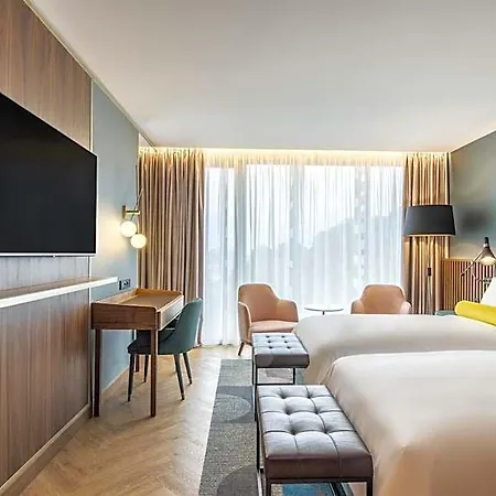 Renaissance Lapa فندق 5*