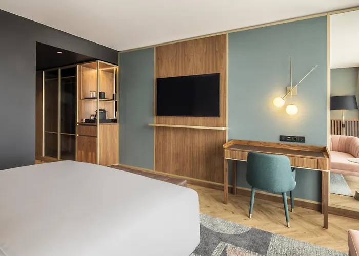 Renaissance Lapa 5* Porto
